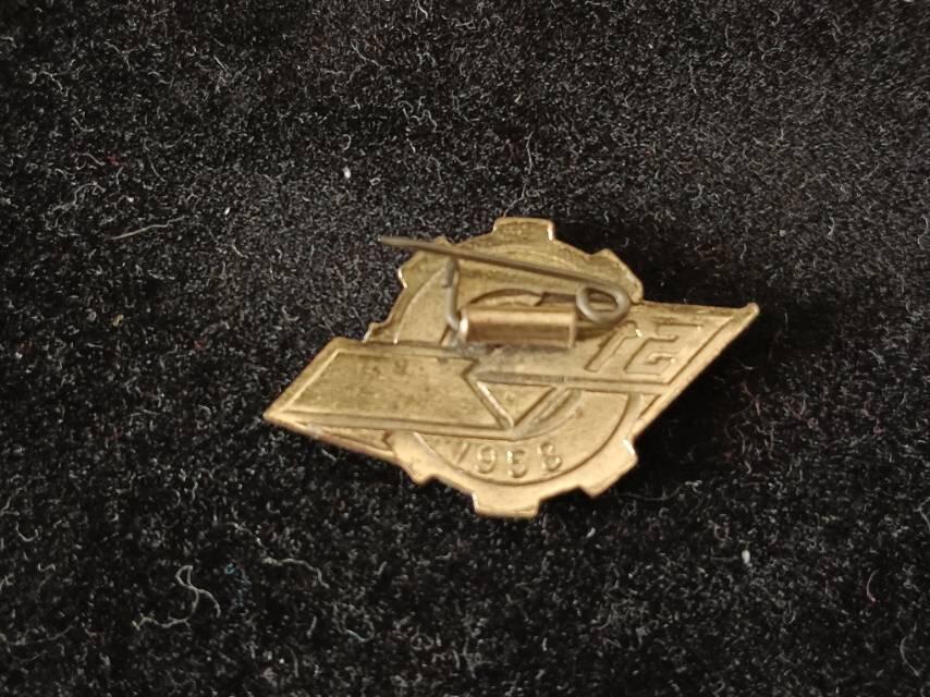 五一劳动节徽章