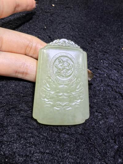 新疆和田黄口料双面精雕观音牌吊坠挂件男款，玉质油润细腻，糯性满满，微结构。5.4cm*3.5cm*1.1cm克重44.5g实物实拍，所见即所得