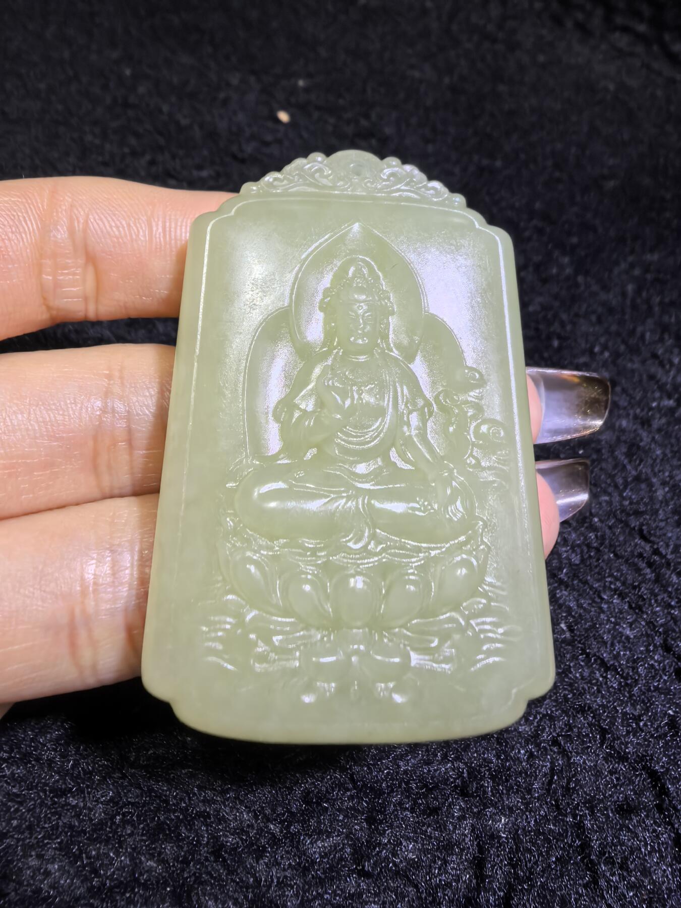 新疆和田黄口料双面精雕观音牌吊坠挂件男款，玉质油润细腻，糯性满满，微结构。5.4cm*3.5cm*1.1cm克重44.5g实物实拍，所见即所得