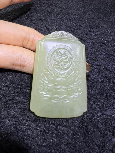 新疆和田黄口料双面精雕观音牌吊坠挂件男款，玉质油润细腻，糯性满满，微结构。5.4cm*3.5cm*1.1cm克重44.5g实物实拍，所见即所得