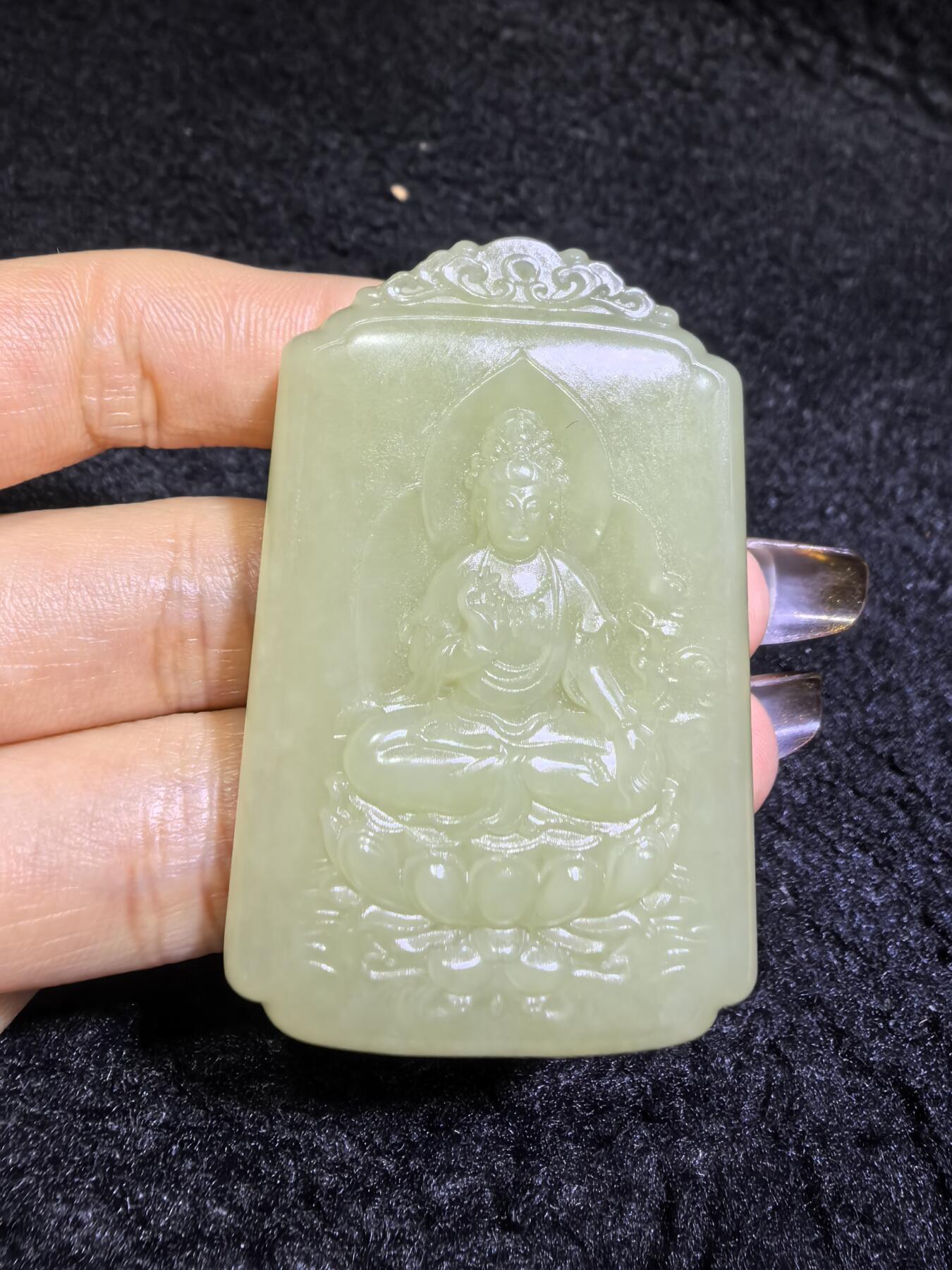 新疆和田黄口料双面精雕观音牌吊坠挂件男款，玉质油润细腻，糯性满满，微结构。5.4cm*3.5cm*1.1cm克重44.5g实物实拍，所见即所得