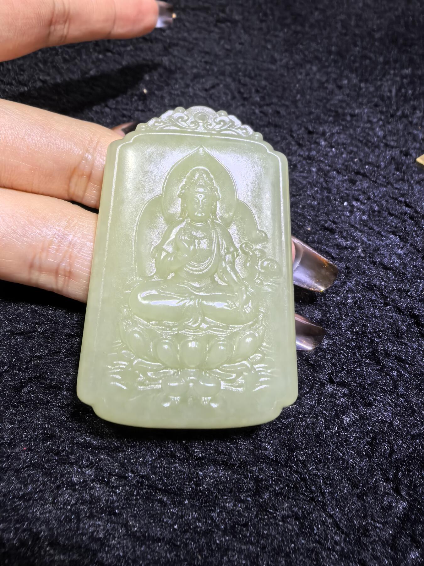新疆和田黄口料双面精雕观音牌吊坠挂件男款，玉质油润细腻，糯性满满，微结构。5.4cm*3.5cm*1.1cm克重44.5g实物实拍，所见即所得