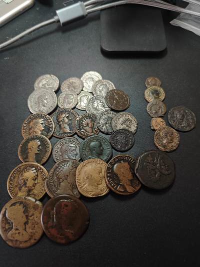 古罗马铜币银币们。