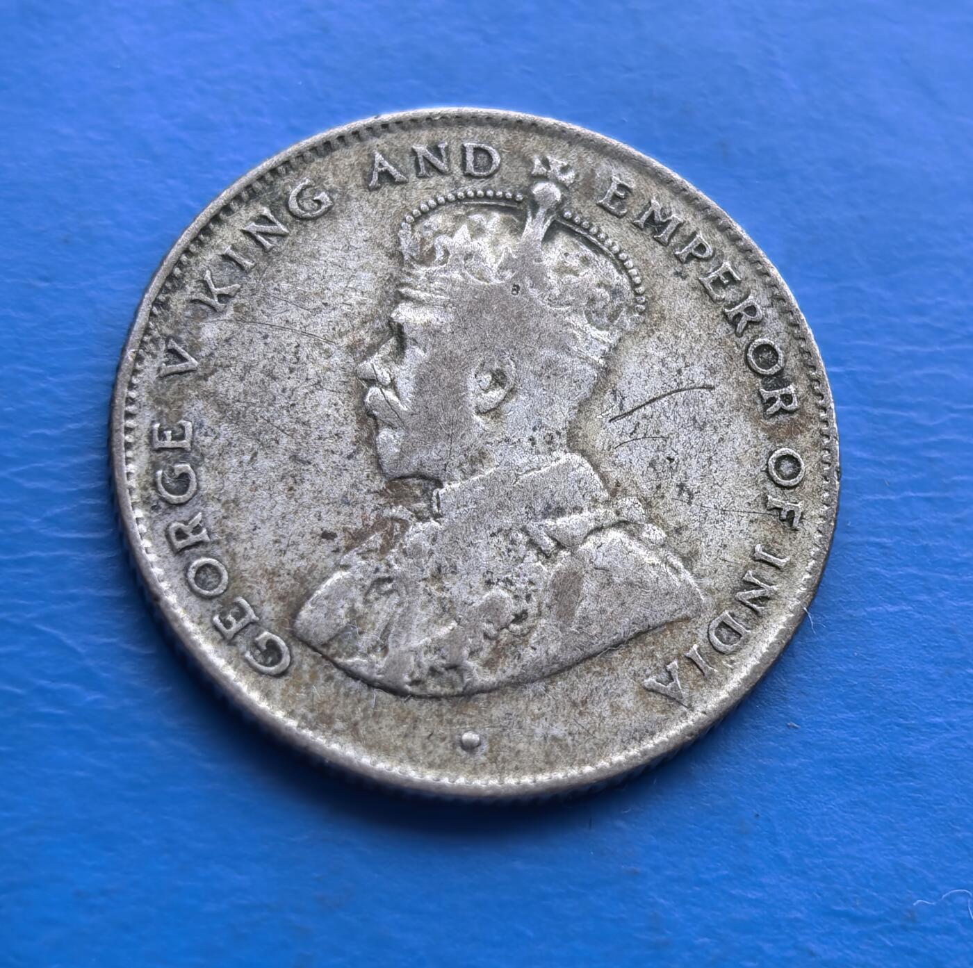 英属锡兰1919 年（今斯里兰卡）50 分银币