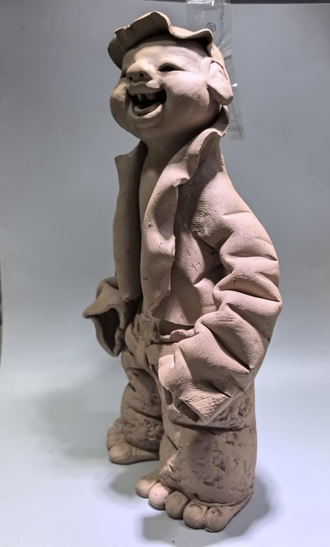 北京宋庄王瑞清大师纯手工创作紫砂福娃摆件，工艺精湛，喜庆活泼，福气常伴。
高34cm*16cm*8cm