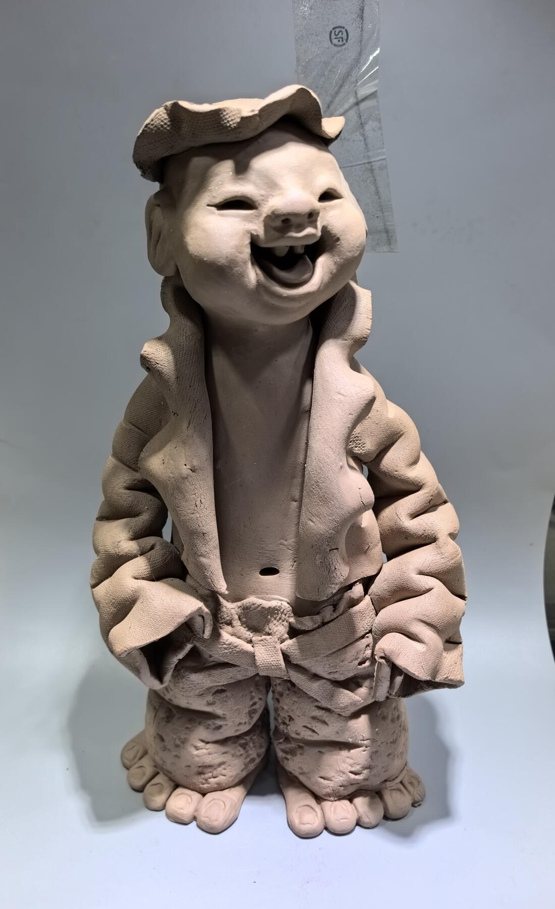 北京宋庄王瑞清大师纯手工创作紫砂福娃摆件，工艺精湛，喜庆活泼，福气常伴。
高34cm*16cm*8cm