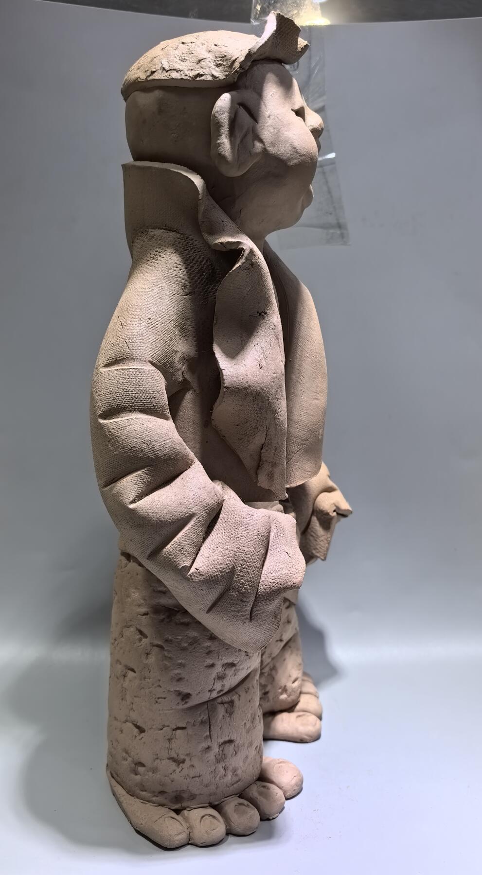 北京宋庄王瑞清大师纯手工创作紫砂福娃摆件，工艺精湛，喜庆活泼，福气常伴。
高34cm*16cm*8cm