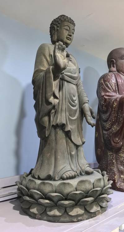 创汇时期，紫砂加铜彩释迦摩尼立像，朴素庄严，救济众生。高约89cm宽约38cm