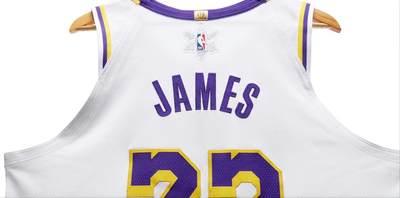 一片雪花曝光Topps全新篮球系列