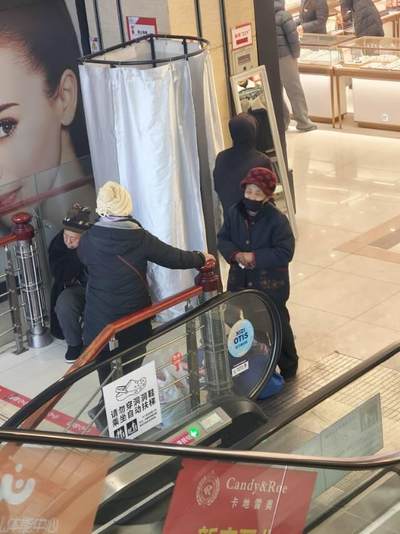 这是斐济1942年发行的2先令紧急纸币（Pick 50），属于二战时期的特殊货币品类，以下是其核心信