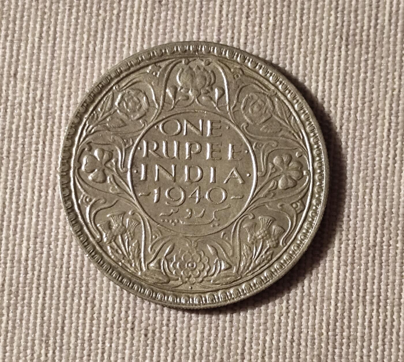 1940年减银版战时一卢比银币与口吃国王的战时担当