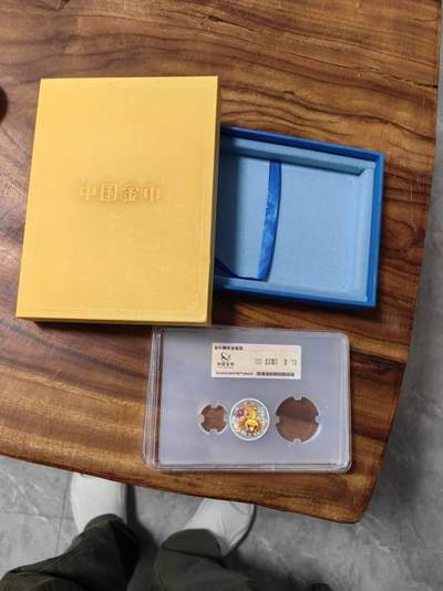 - 基本信息：该银币发行于1964年，是日本历史上第一枚现代意义的纪念币。其含银量为92.5%，重量