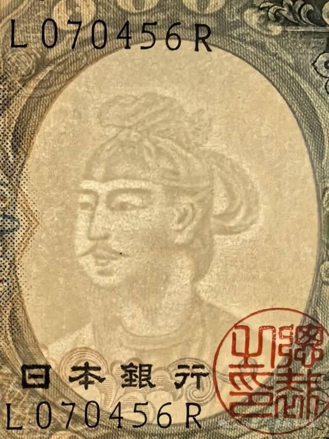 日本5000日元和10000日元