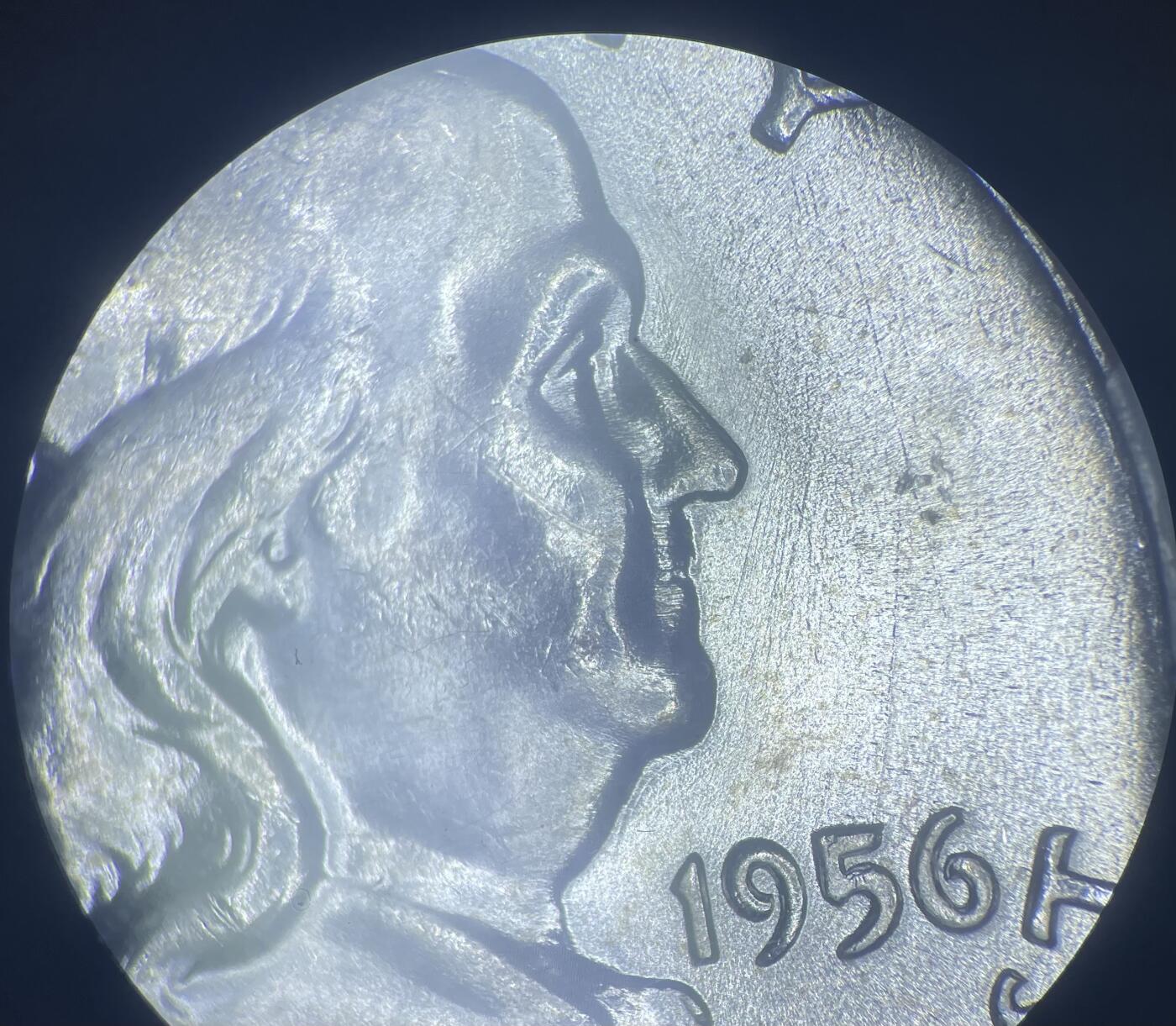 小白兔，白又白，爱吃萝卜与青菜