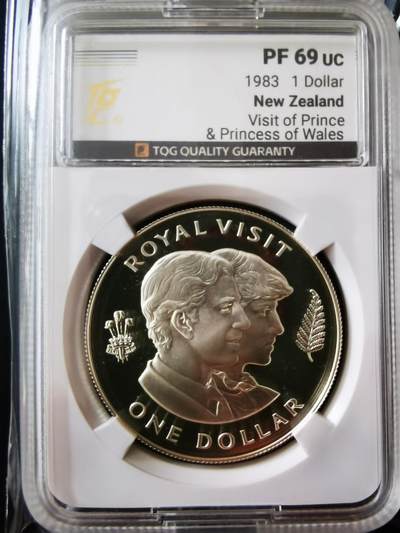 两枚新西兰纪念币