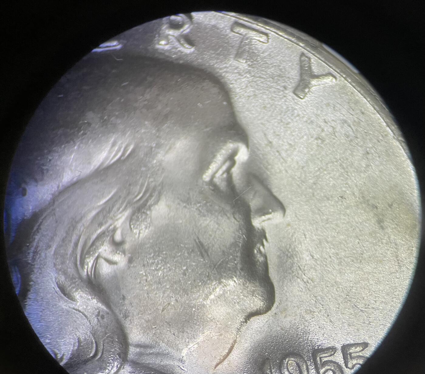 小白兔，白又白，爱吃萝卜与青菜