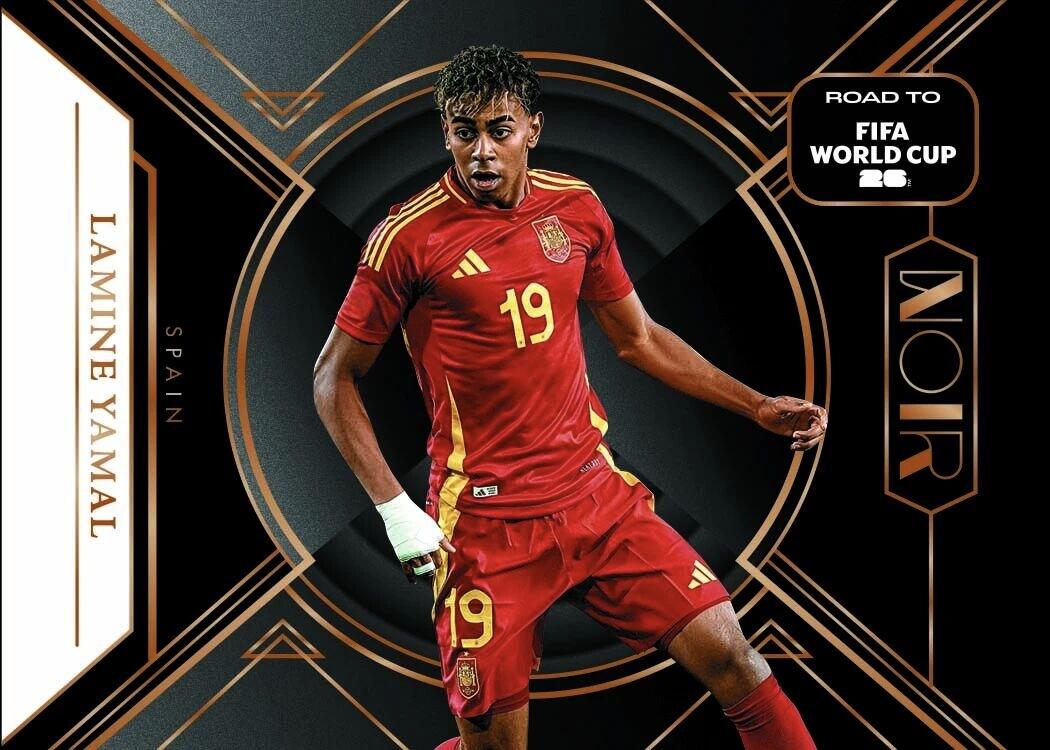 2025-26帕尼尼 Noir 国际足联世界杯足球卡