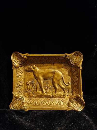 19世纪灵缇犬纹黄铜装饰盆