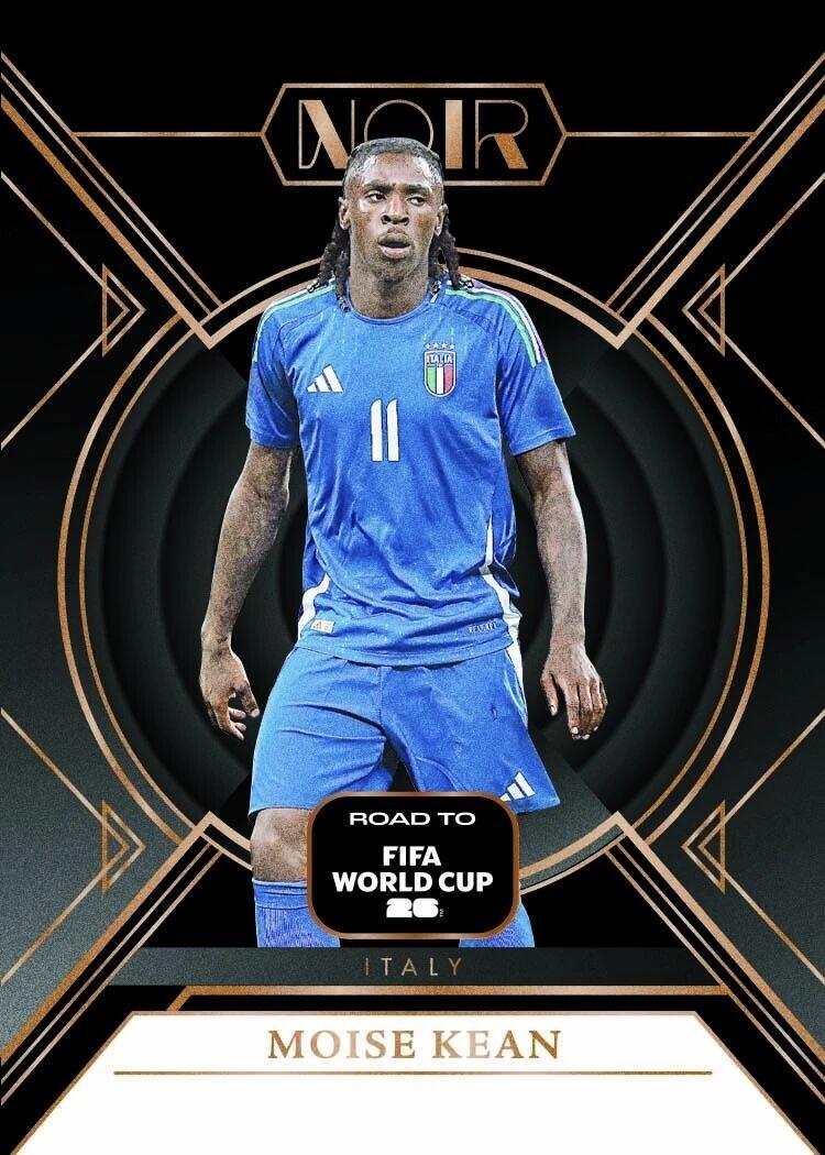 2025-26帕尼尼 Noir 国际足联世界杯足球卡