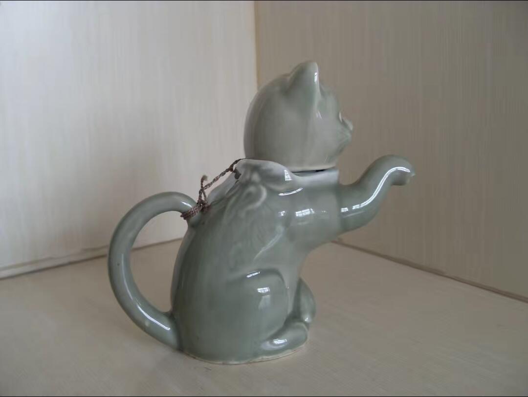 青瓷老猫壶 正宗青瓷釉 瓷壶