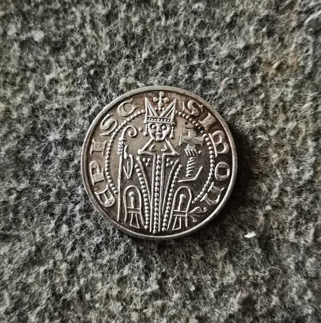 一枚仿古欧洲银章