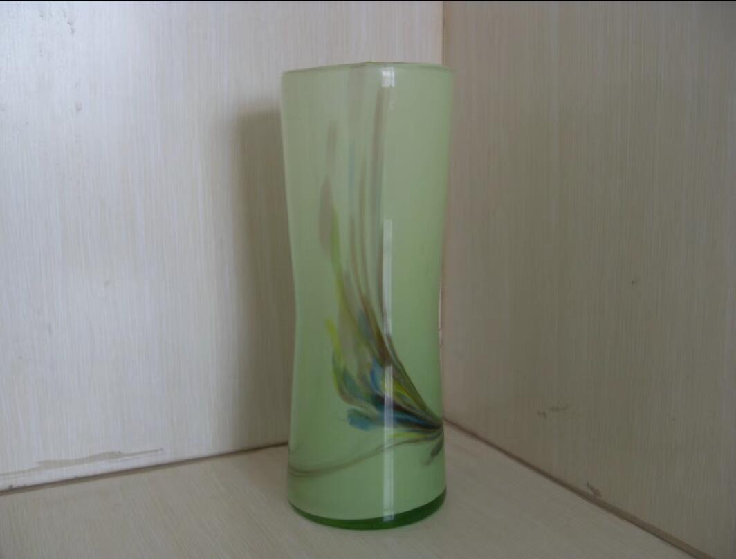 老玻璃插花瓶！！