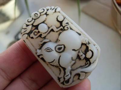 乡下收来老玉牌子，年代久远，有包浆！！