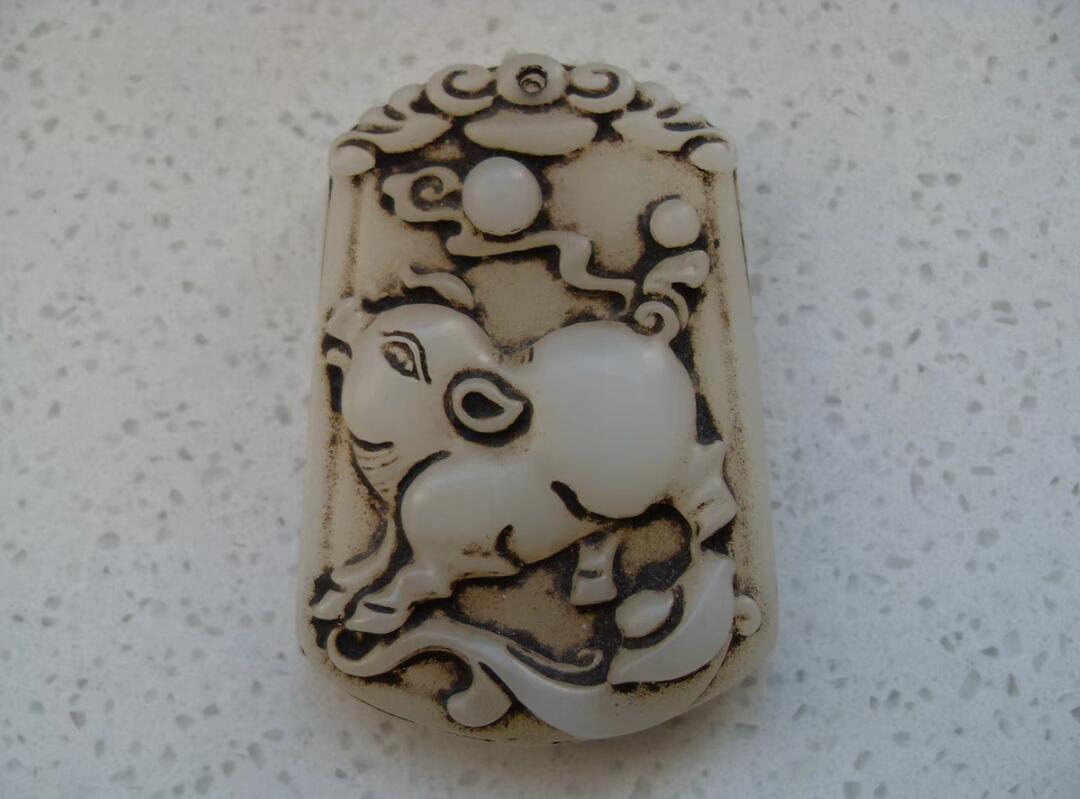 乡下收来老玉牌子，年代久远，有包浆！！