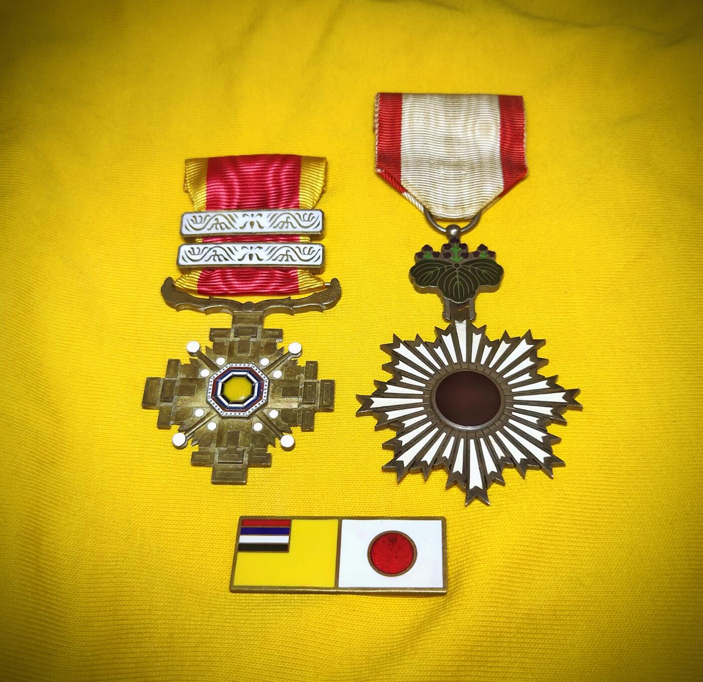 伪满柱国勋章 影视道具复制品 