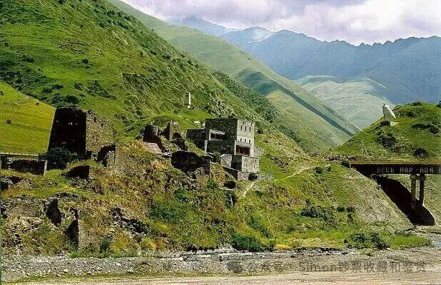 Simon哥大作--2025年全球纪念钞盘点12