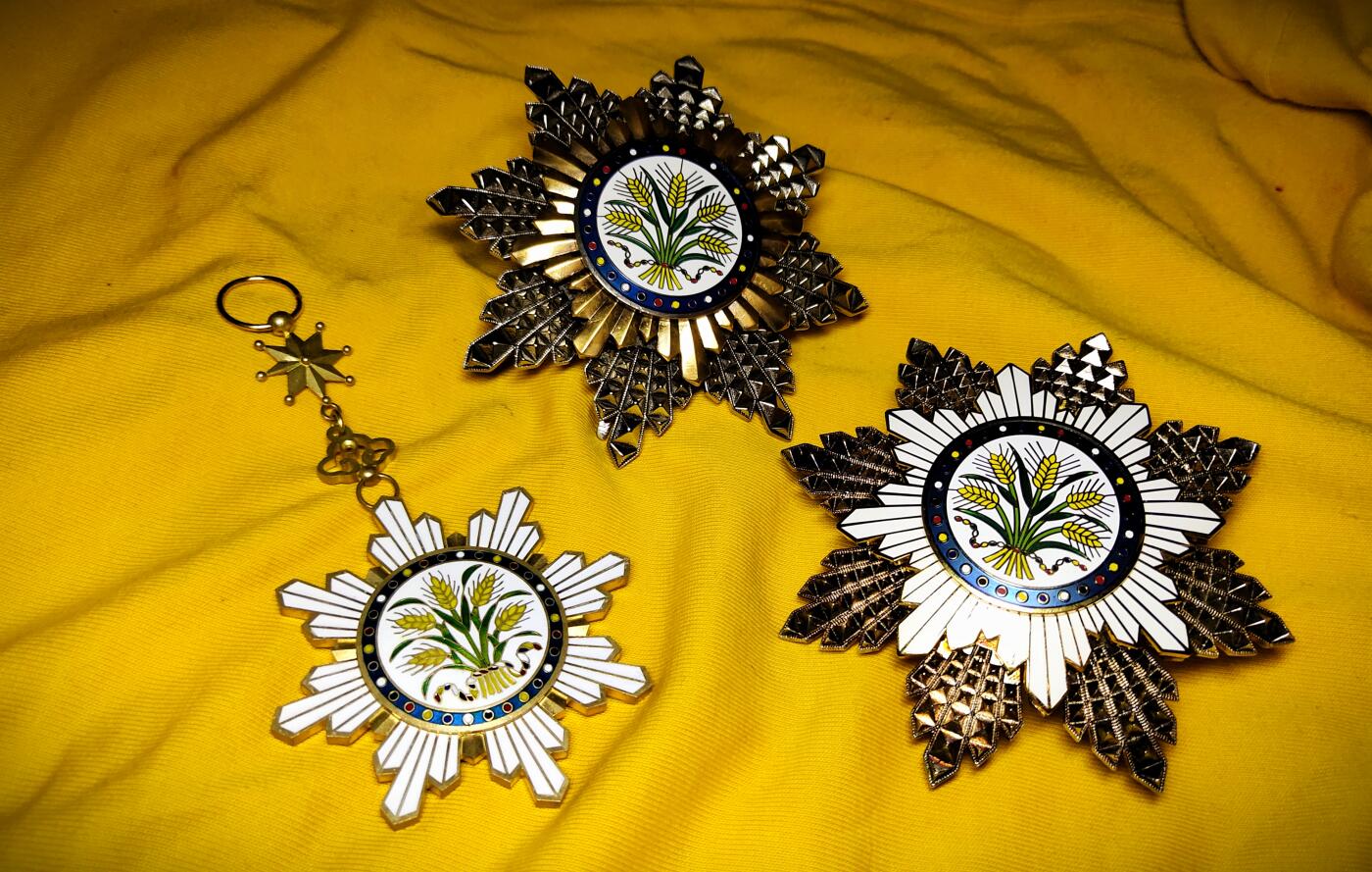 勋一等嘉禾大授挂章 复制品 