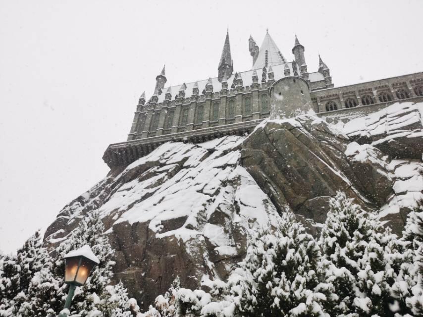 下雪的霍格沃茨
