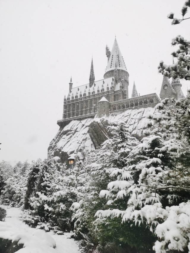 下雪的霍格沃茨