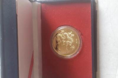 2000年 龙年纪念大铜章。精美盒装。2026/2/12