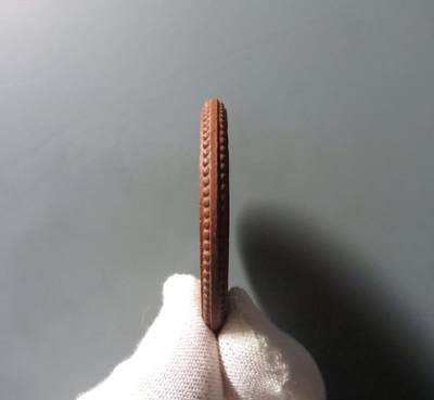 德国“向逝者致敬” 陶质纪念章