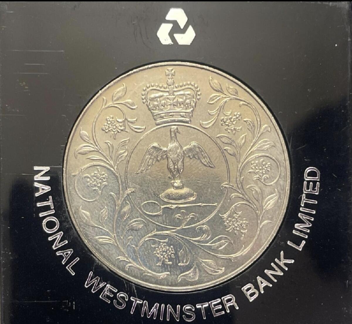 盒装 英国1977年伊丽莎白二世登基25周年（银禧）25便士纪念币（克朗型）2026/2/15