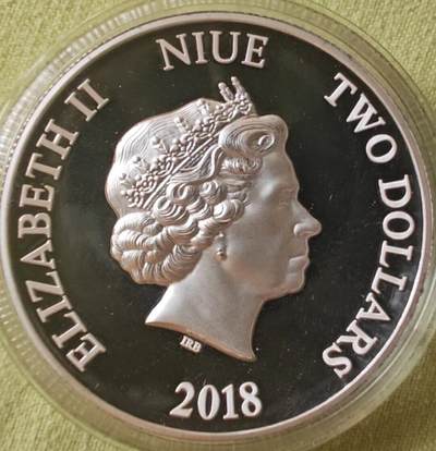 2018年纽埃发行的英国短毛猫2盎司纪念银币