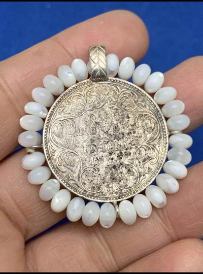 【已送拍】英属印度1900年维多利亚女王1卢比银币吊坠 2026/2/18