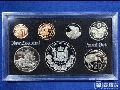 新西兰1983年伊丽莎白二世精制套币，其中最大面值的一元为银币，2026/2/21