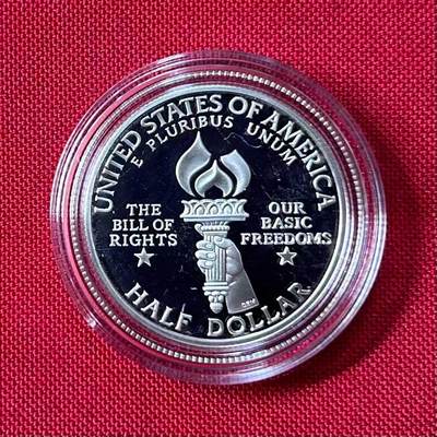 1993年美国发行的《权利法案》纪念三枚精制套币