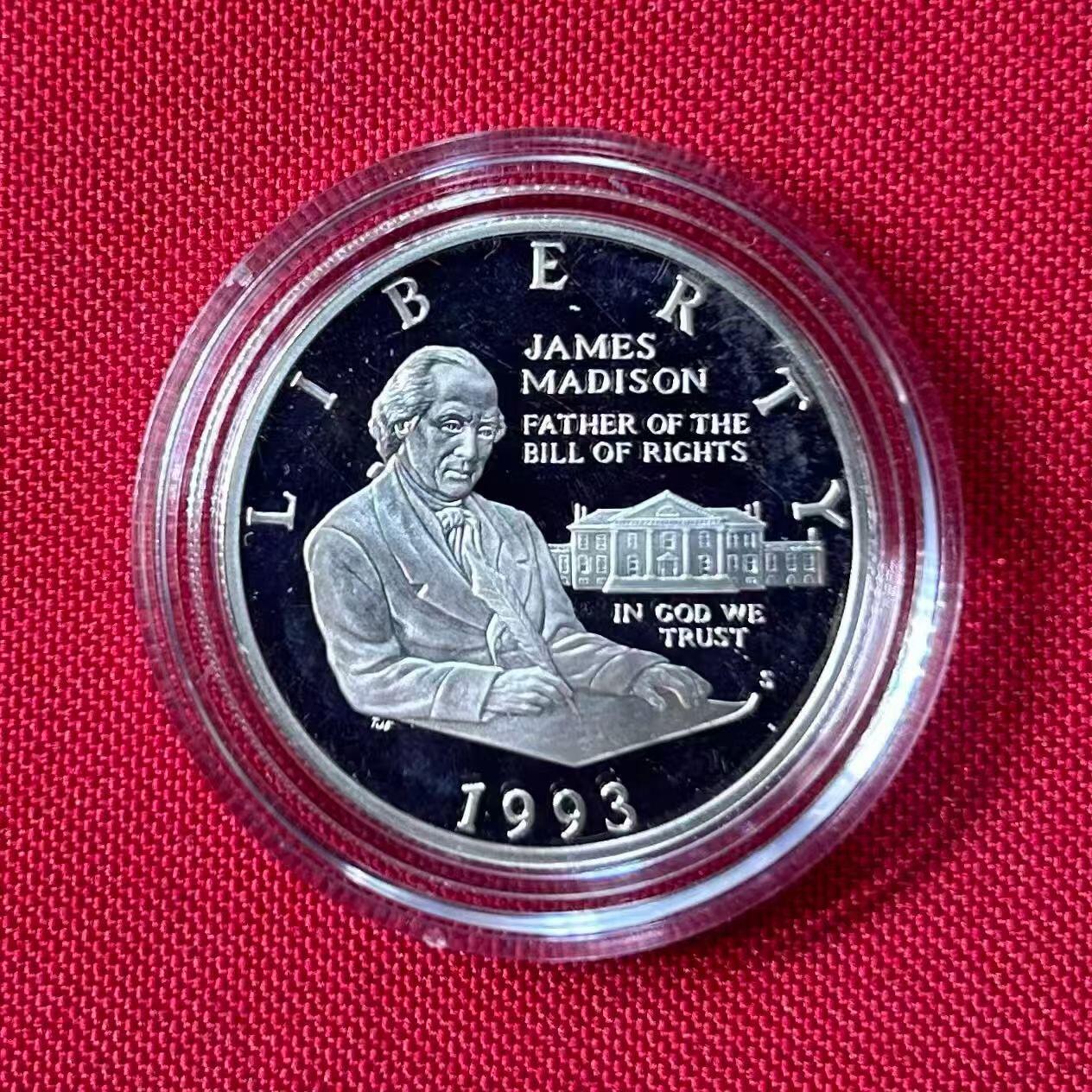 1993年美国发行的《权利法案》纪念三枚精制套币