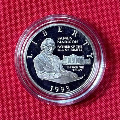 1993年美国发行的《权利法案》纪念三枚精制套币