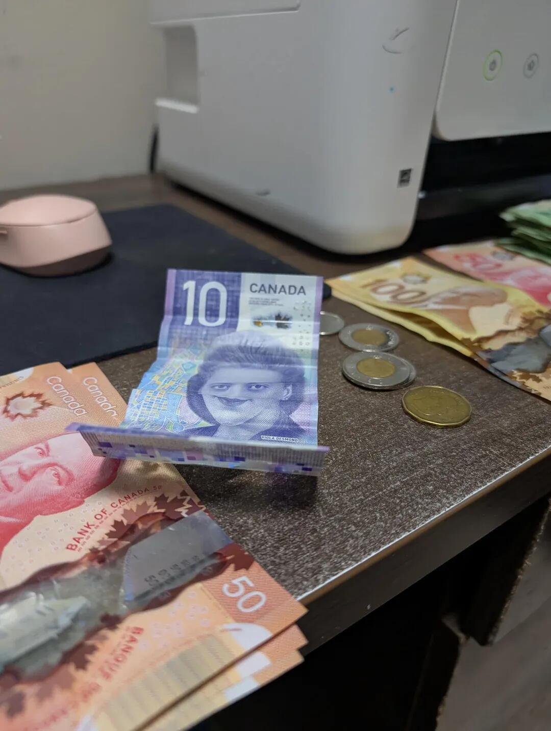 乌克兰2007年纯净之水生命之源5格里夫纳双金属纪念币