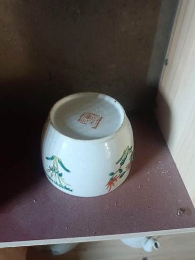 晚清民国时期瓷器，粉彩四季花卉纹糖果罐子，保存完整。