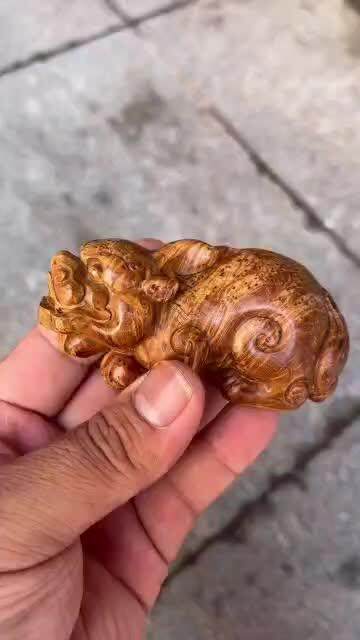 麻梨疙瘩貔貅手把件