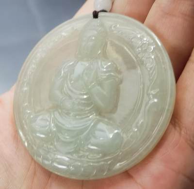 纯天然A货翡翠，大日如来佛牌吊坠挂件男款，冰透水润，料足！尺寸:53mm*7mm