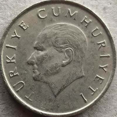 🪙 土耳其25000里拉（25 Bin Lira）硬币   这是土耳其共和国1998年发行的250