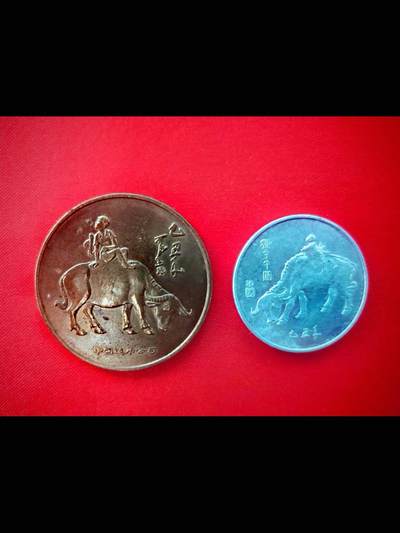 1885年春晚的金银铜铝纪念章