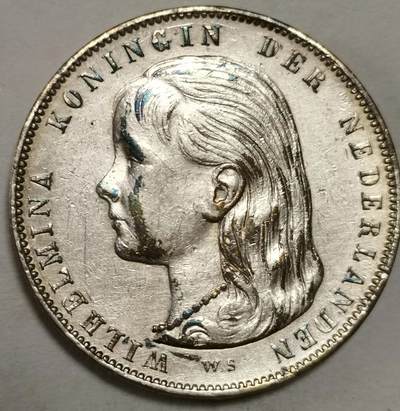 这是一枚1897年荷兰1盾银币（Wilhelmina 少年头像版）✨