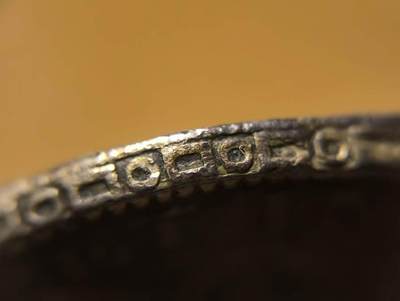 🌿 1806年西班牙卡洛斯四世双柱银币
 